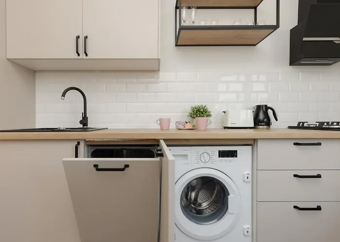 Ursus Spacious Two-Bedroom Apartment By Noclegi Renters